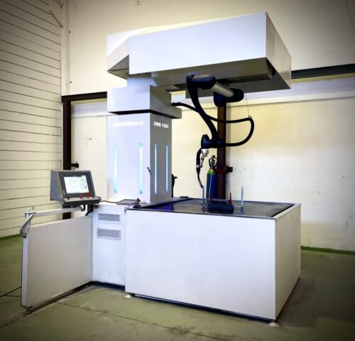 cobot saldatura universald 768x737 1